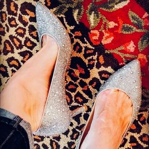 🔥PRICE FIRM🔥Betsey Johnson pumps. (SZ 11M)